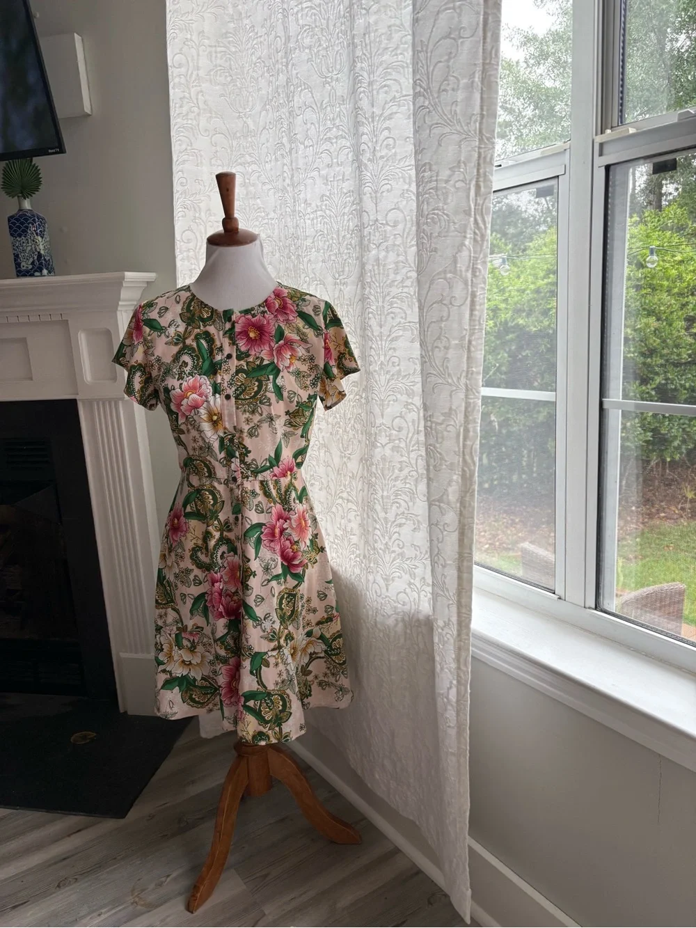 LOFT Pink Floral Midi Dress with Green Leaves - Picture 2 of 6